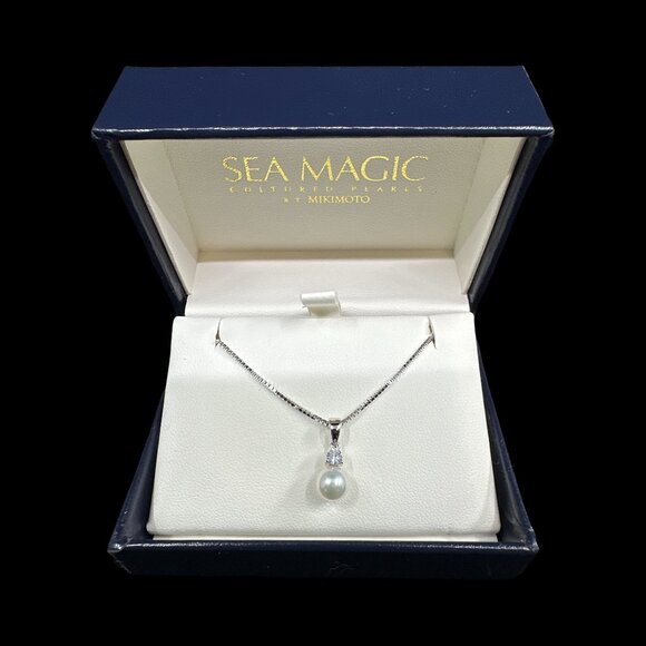 NWT Rare! Mikimoto Cultured Pearl Pendant with 19" Necklace - Picture 1 of 1
